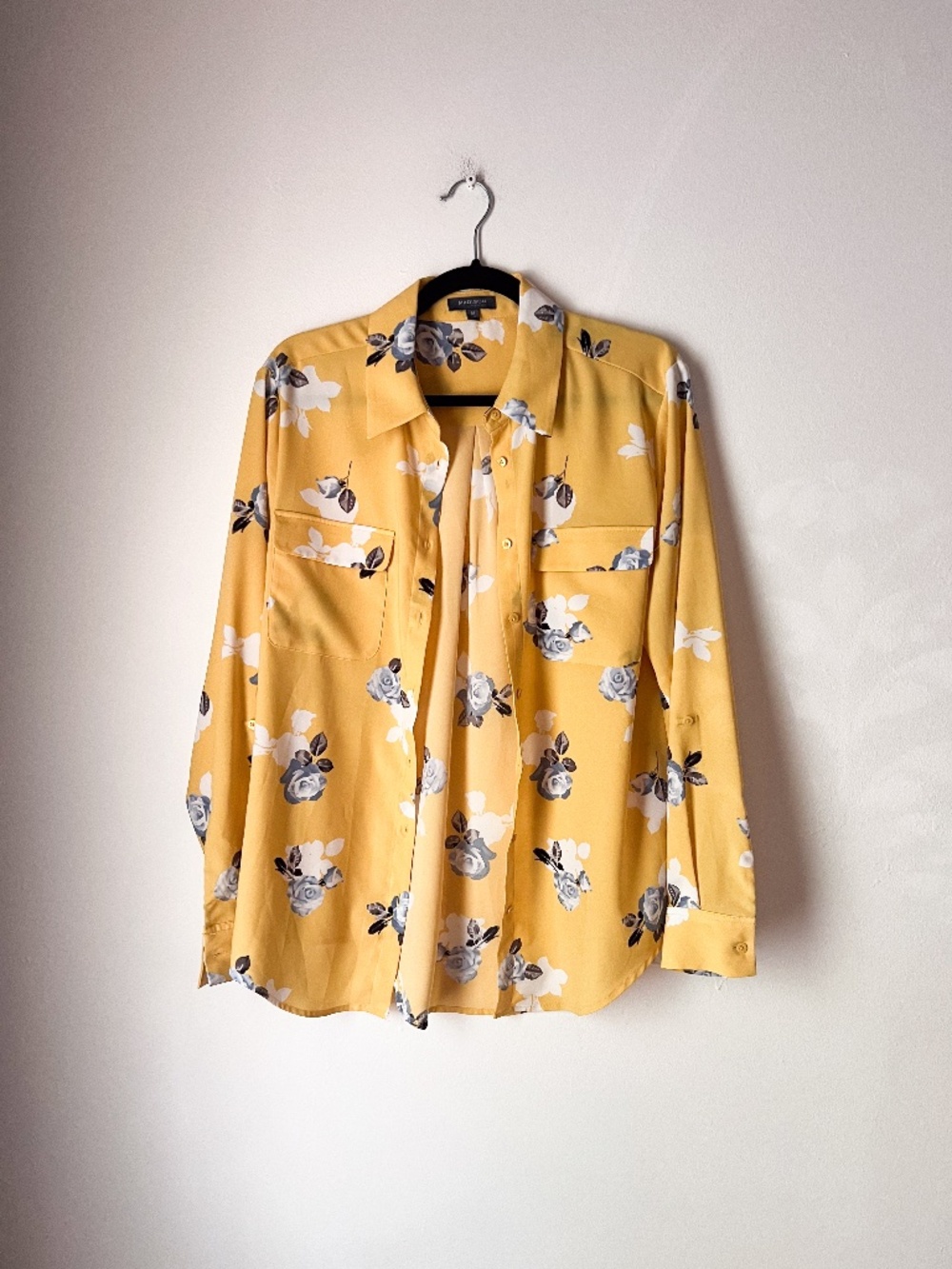 Madison Women's Yellow Floral Button Front Blouse Size Medium M | cottagecore